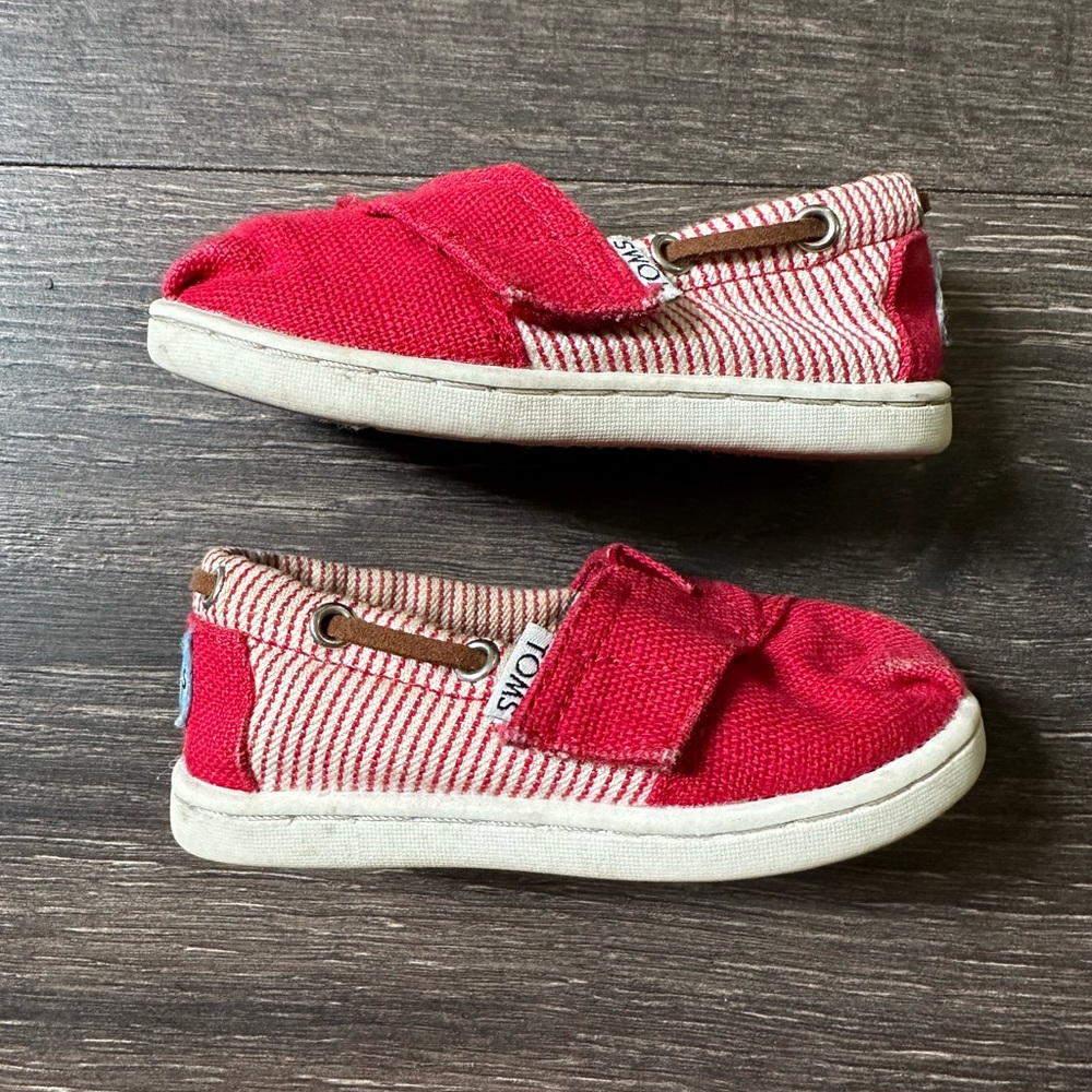 Kids toms shoes 🇺🇸